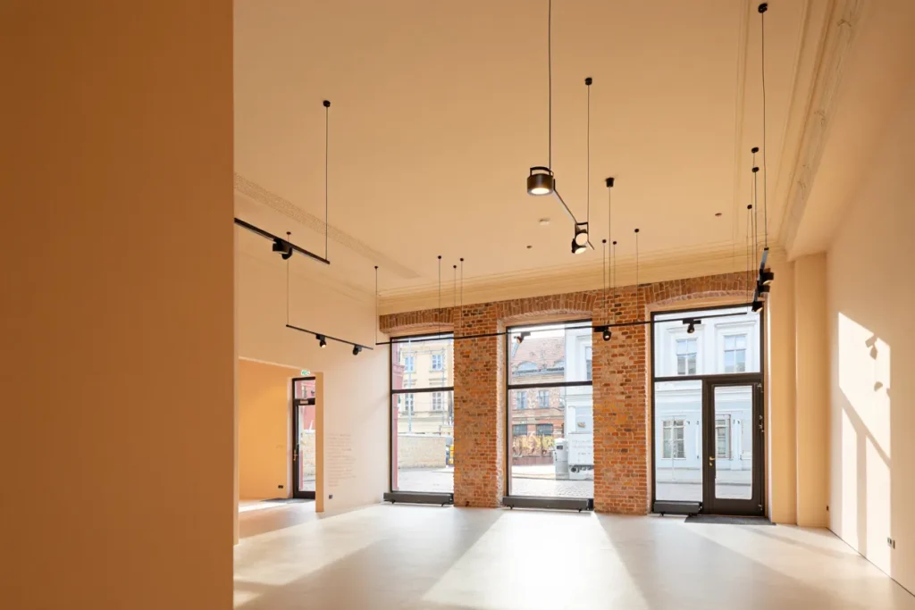 lokal usługowy ile kosztuje warszawa